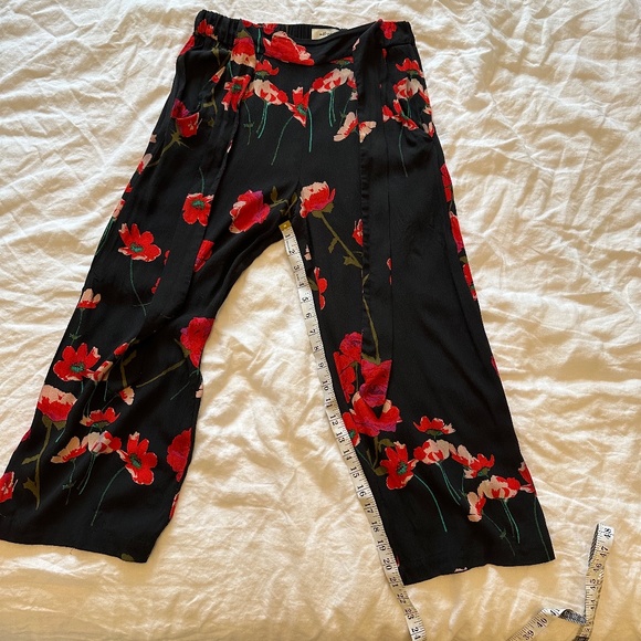 Aritzia Wilfred Faun Pants - Picture 10 of 13